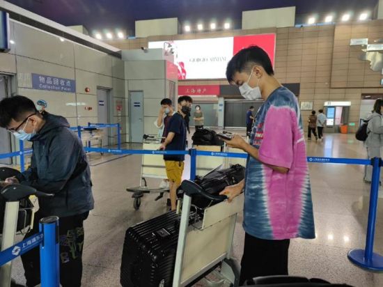 拳头游戏与藤原浩携手推出无畏契约联名系列